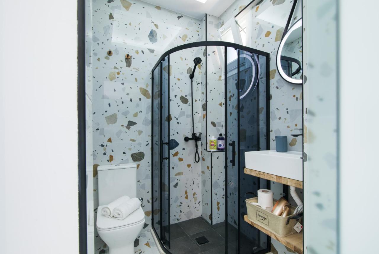 Apartament Anais Luxury Living Grey & Pink By Corfuescapes