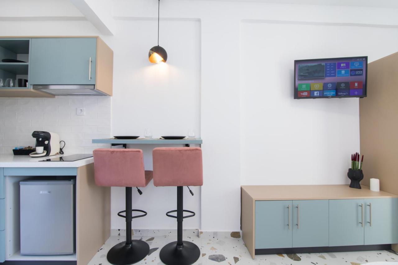 Apartament Anais Luxury Living Grey & Pink By Corfuescapes